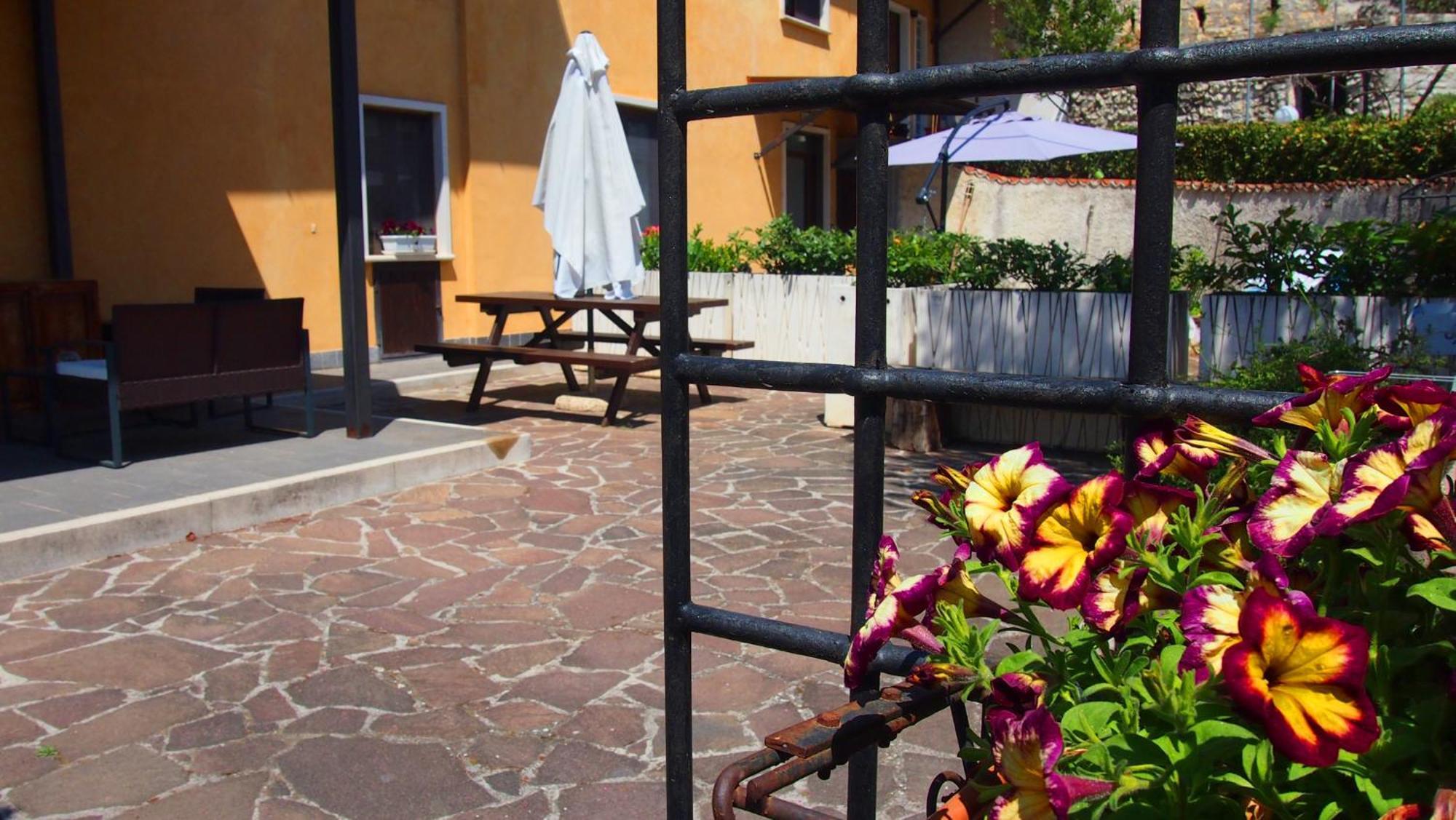 Apartamento Casale Mammarella LʼAquila Exterior foto